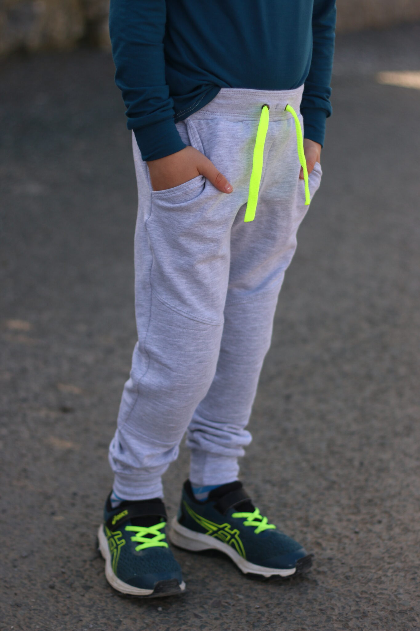 Reinforced Knee Joggers Pattern Niche